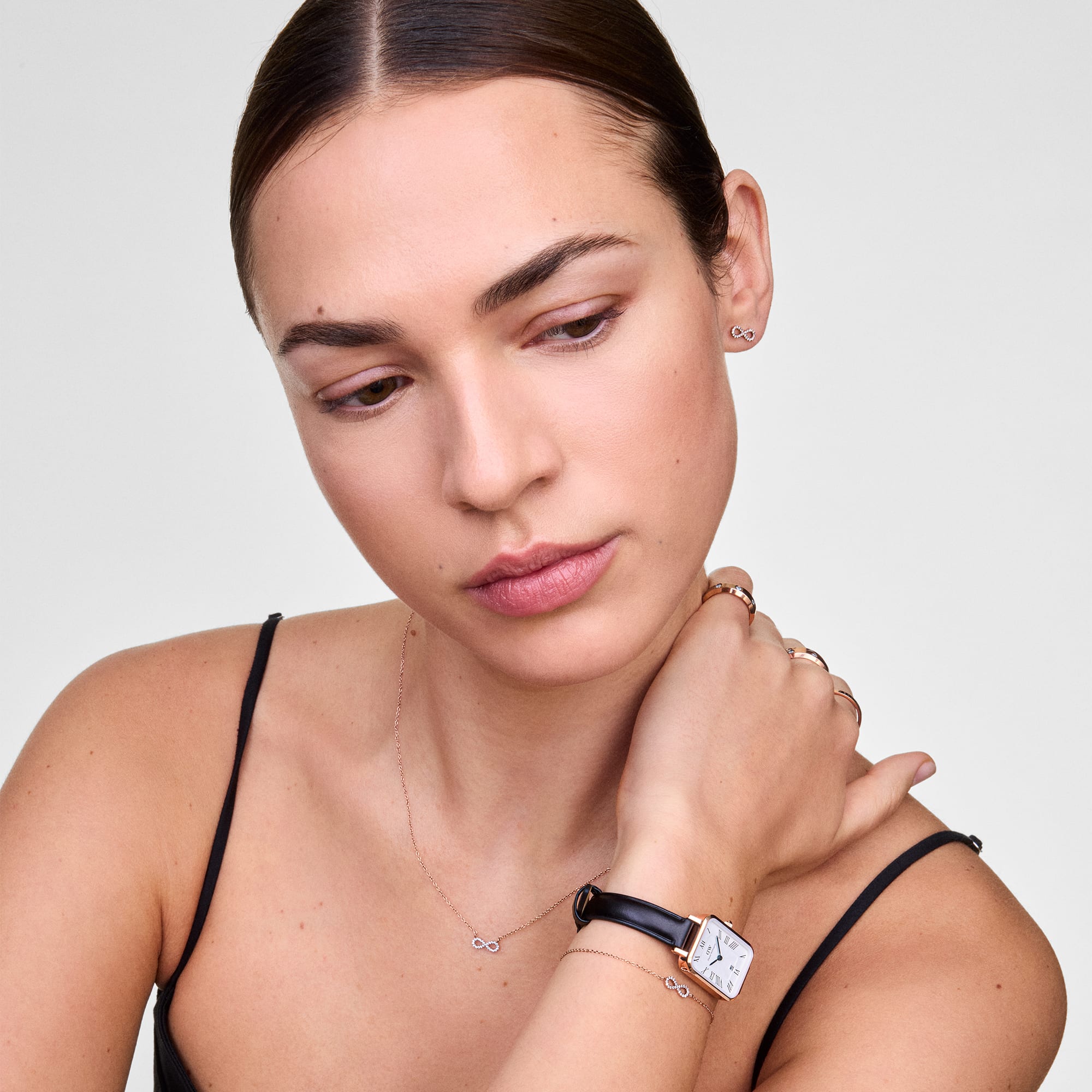 Daniel Wellington Mirelle Infinity Necklace Rose Gold