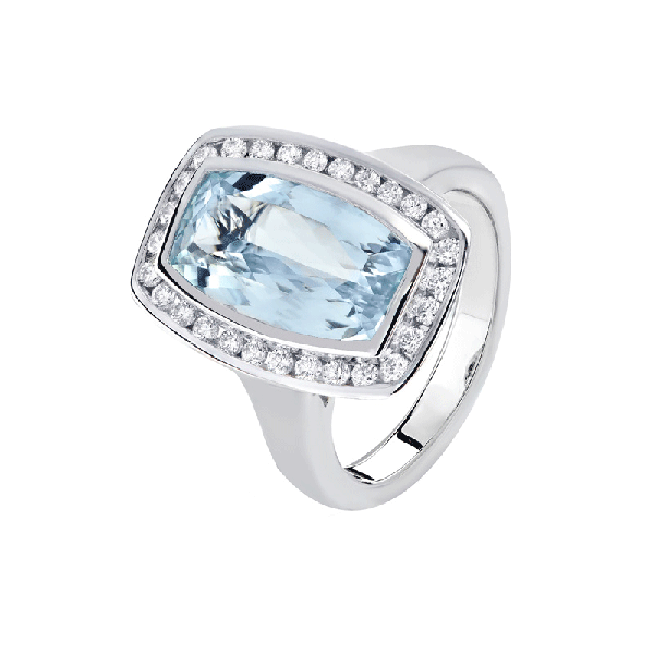 18ct Gold Aquamarine Rings