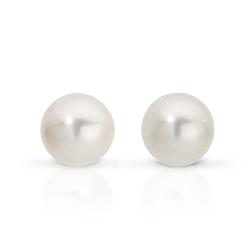 Silver 6mm freshwater pearl studs