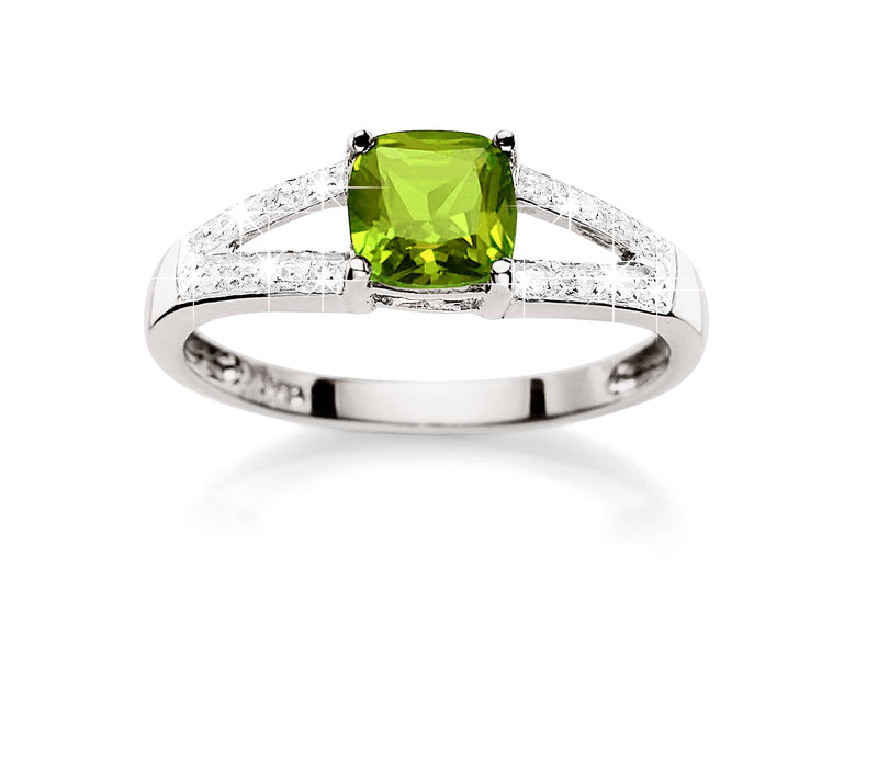 Silver peridot & diamond ring