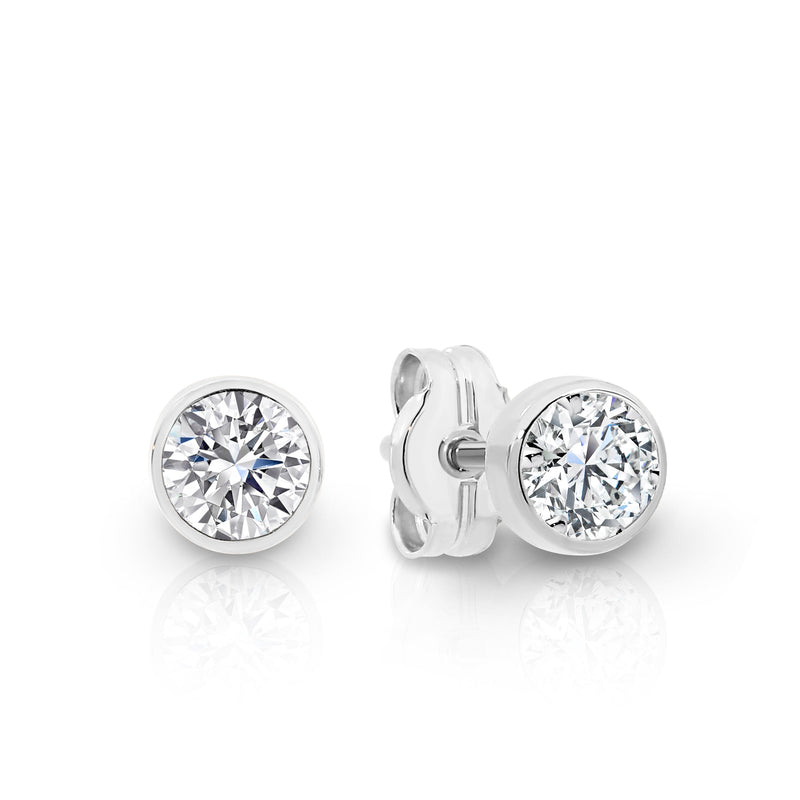 9ct white gold round stone set studs 4mm