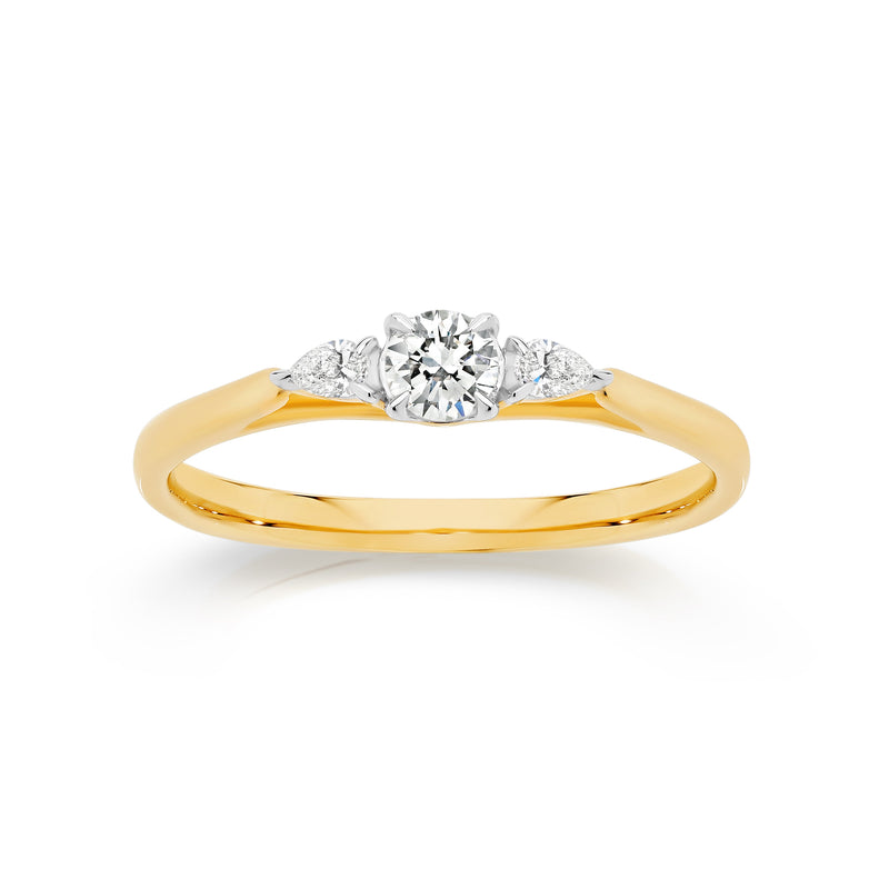 9ct 0.50ct diamond trilogy with pear shoulders